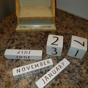 12 month calendar 📅 changeable months,days,dates